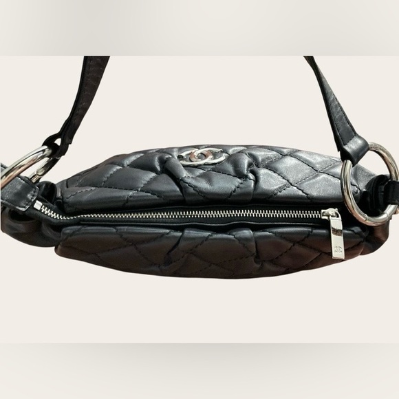 Lambskin Shoulder Bag - Picture 5 of 12